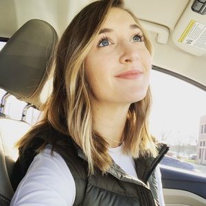 Meet your Posher, Alexandra